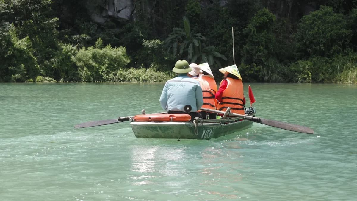 Guided kayak tour with instructor